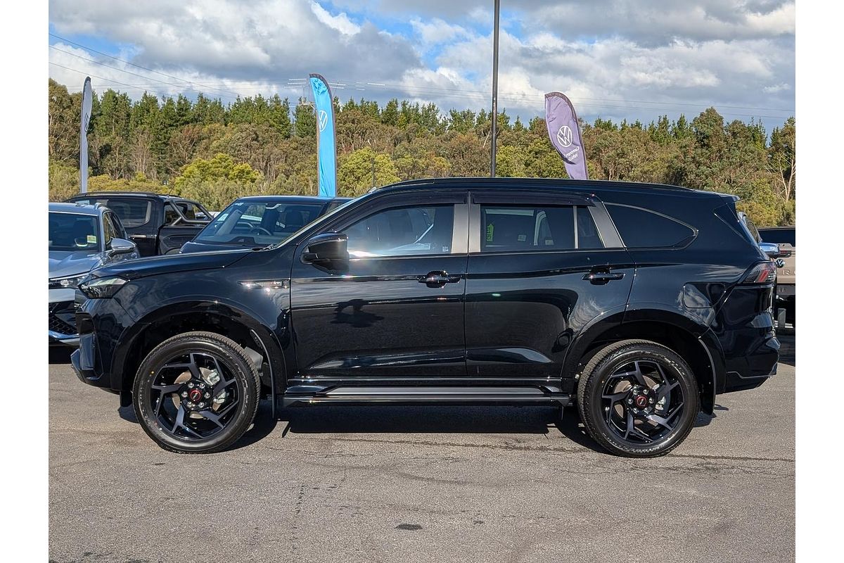 2025 Isuzu MU-X X-TERRAIN
