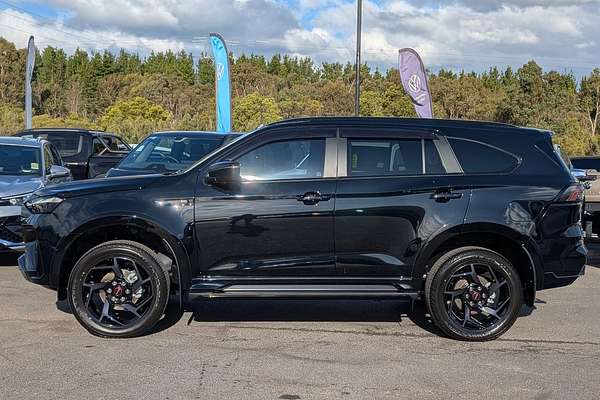 2025 Isuzu MU-X X-TERRAIN