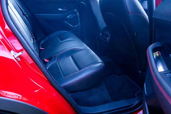 2018 Jaguar E-PACE P250 R-Dynamic First Edition X540