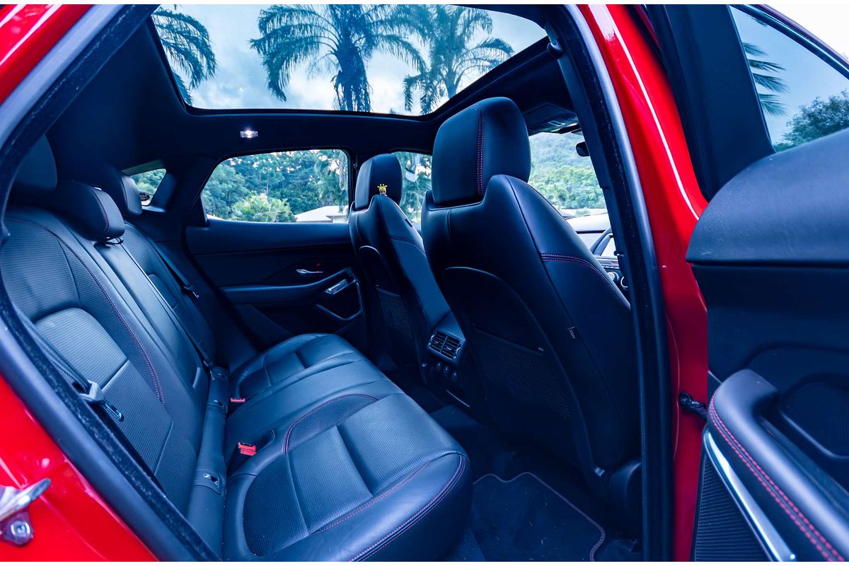 2018 Jaguar E-PACE P250 R-Dynamic First Edition X540