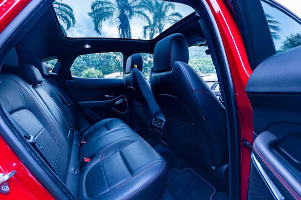 2018 Jaguar E-PACE P250 R-Dynamic First Edition X540
