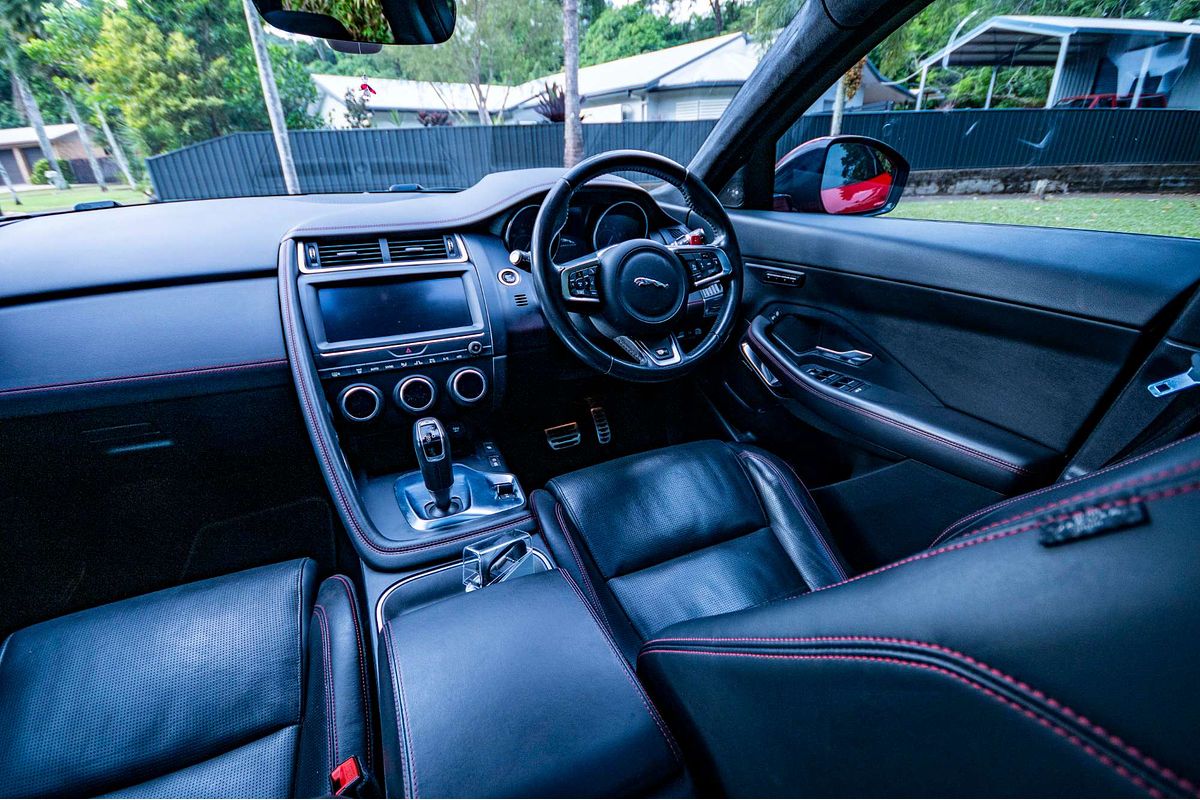 2018 Jaguar E-PACE P250 R-Dynamic First Edition X540