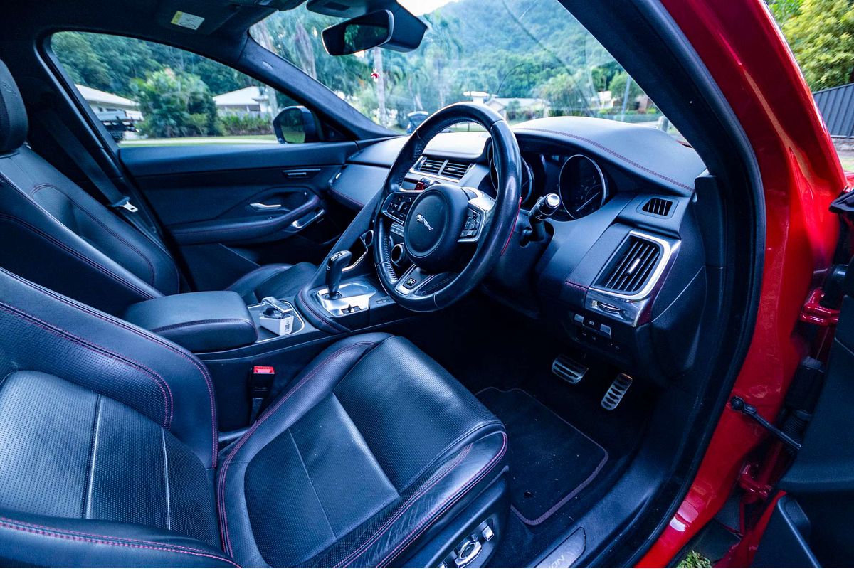 2018 Jaguar E-PACE P250 R-Dynamic First Edition X540