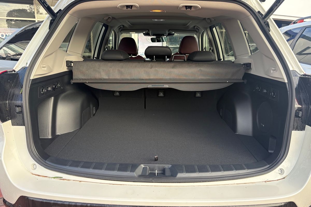 2025 Subaru Forester STI Sport S5