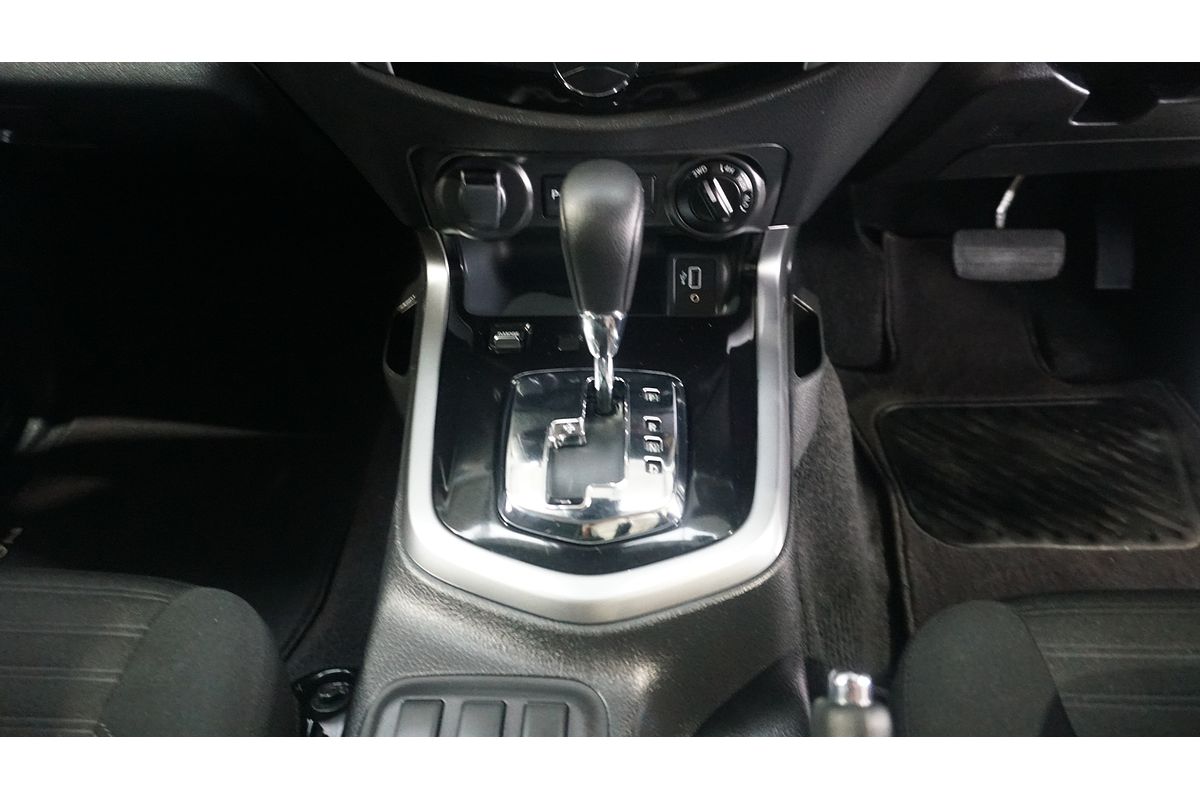 2024 Nissan Navara ST-X D23 4X4