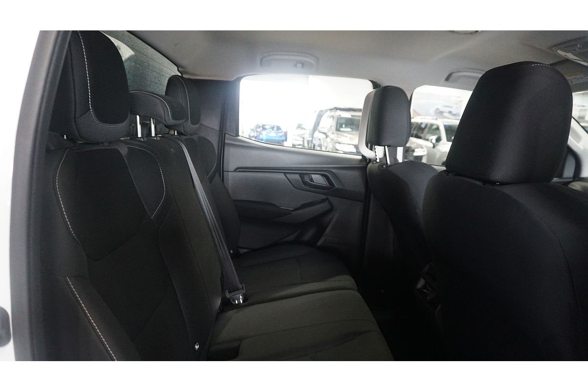 2025 Isuzu D-MAX SX 4X4