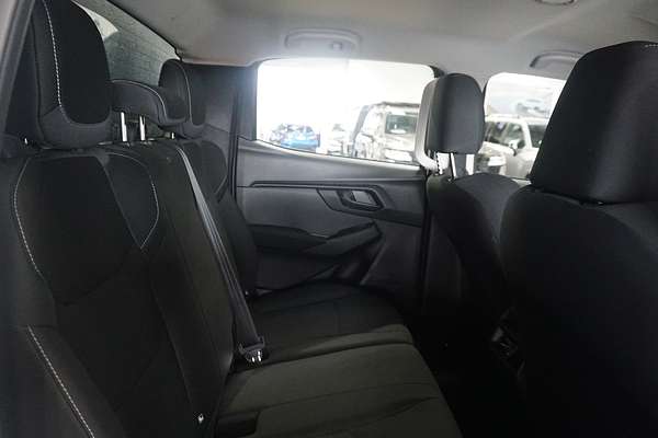 2025 Isuzu D-MAX SX 4X4