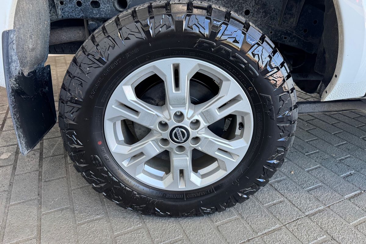 2021 Nissan Navara ST D23 4X4