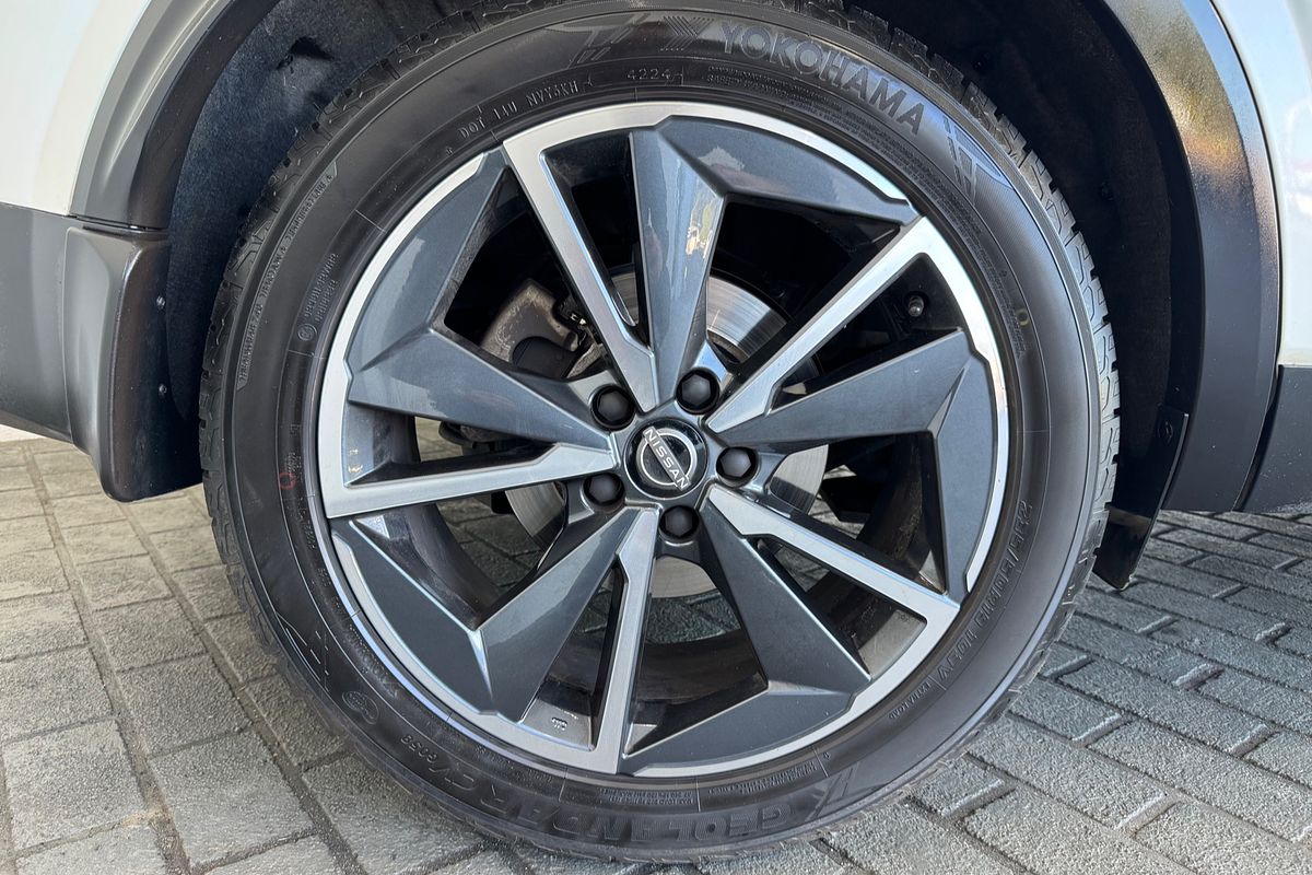 2022 Nissan QASHQAI Ti J12