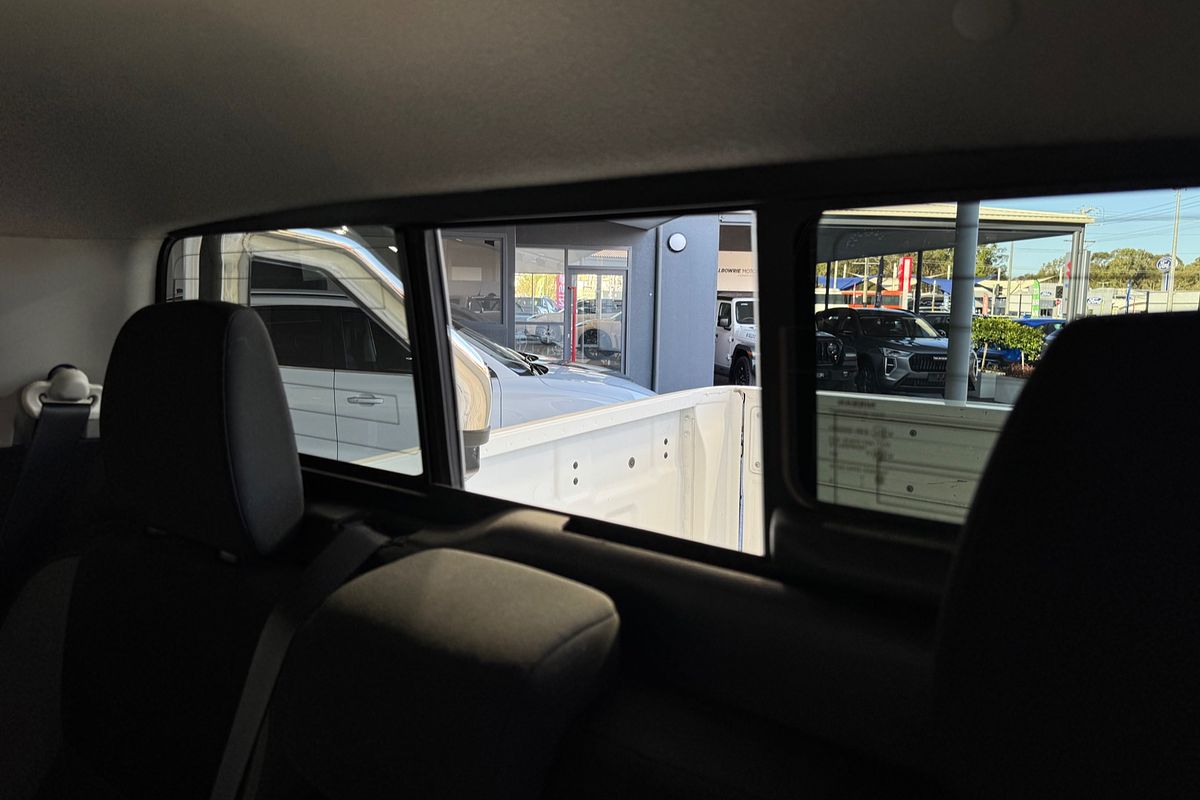 2021 Nissan Navara ST D23 4X4