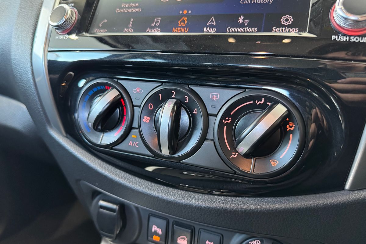 2021 Nissan Navara ST D23 4X4