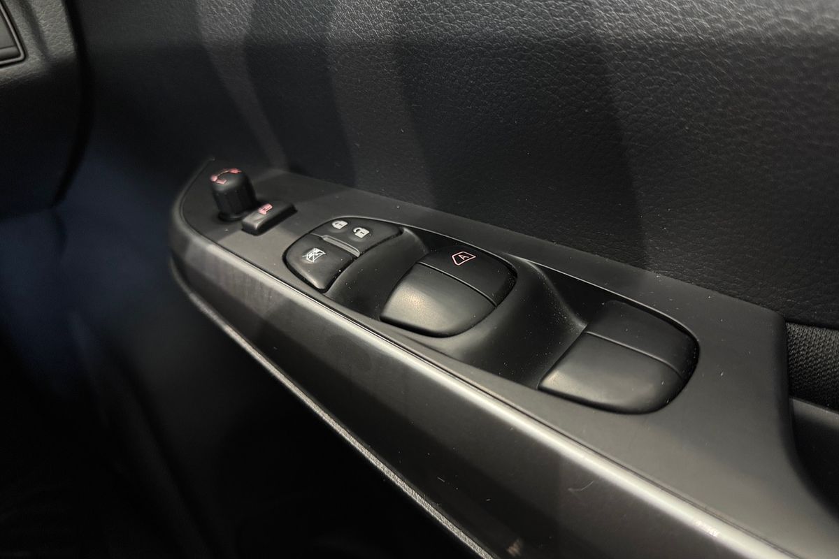 2021 Nissan Navara ST D23 4X4