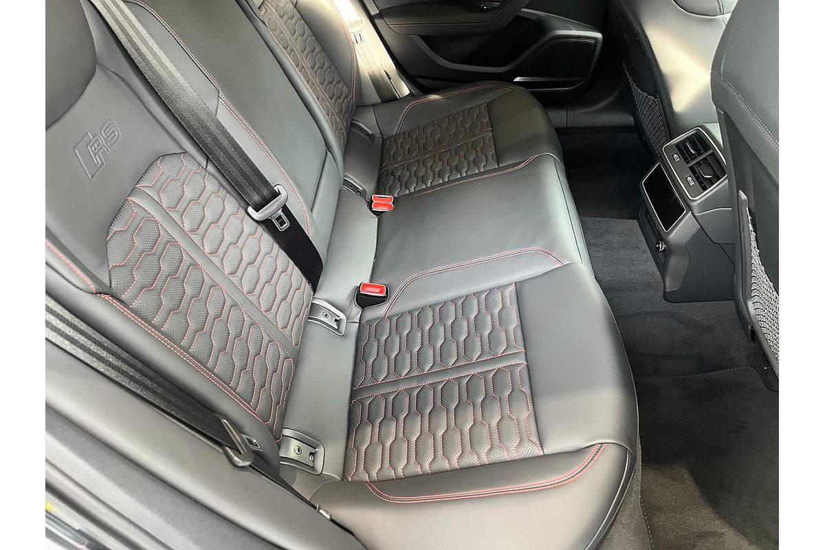 2025 Audi RS6 Performance C8