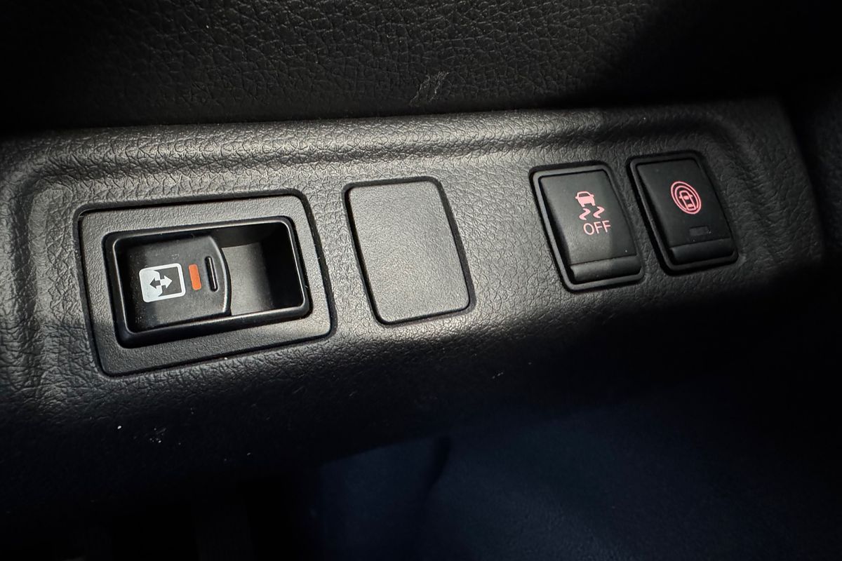 2021 Nissan Navara ST D23 4X4