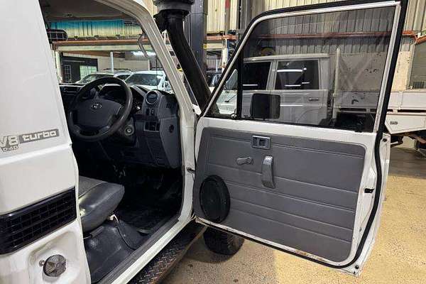 2012 Toyota Landcruiser GX VDJ200R