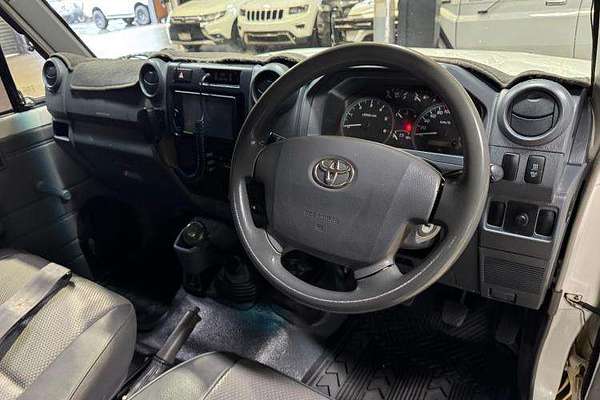 2012 Toyota Landcruiser GX VDJ200R