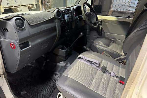 2012 Toyota Landcruiser GX VDJ200R