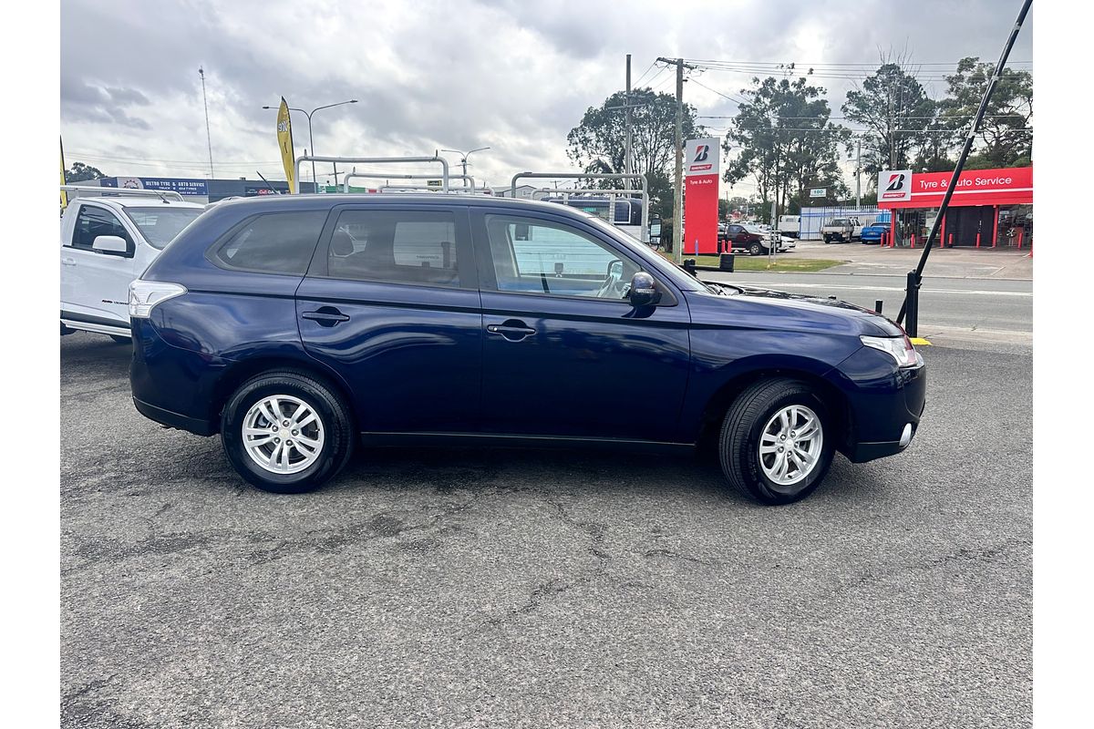 2012 Mitsubishi OUTLANDER LS ZJ
