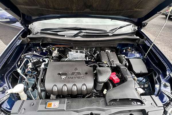 2012 Mitsubishi OUTLANDER LS ZJ