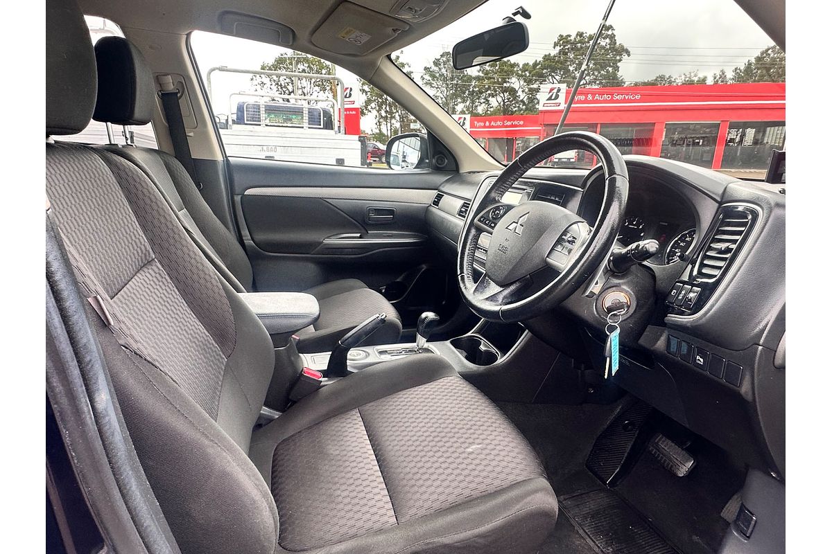 2012 Mitsubishi OUTLANDER LS ZJ