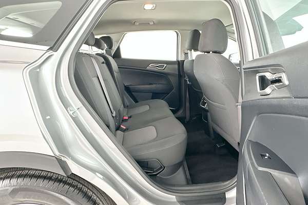 2024 Kia Sportage S NQ5