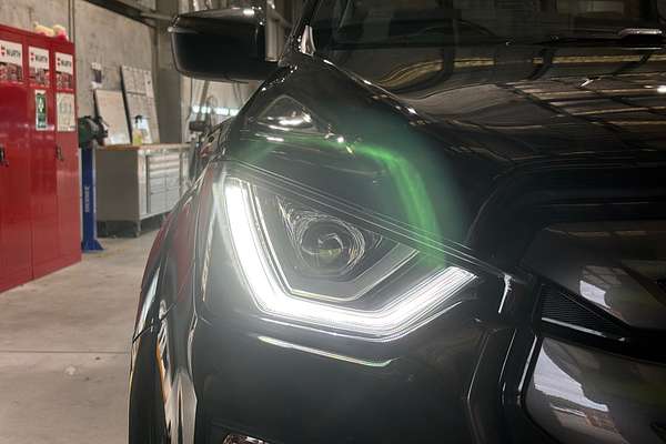 2022 Isuzu D-MAX X-TERRAIN