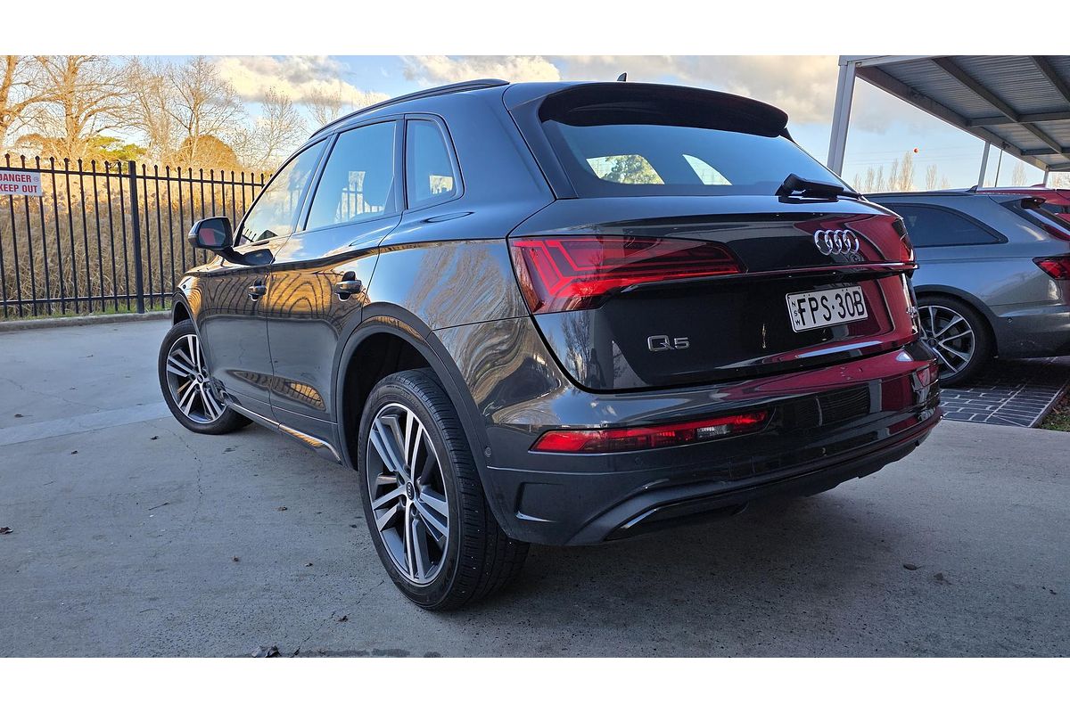 2021 Audi Q5 40 TDI Sport FY
