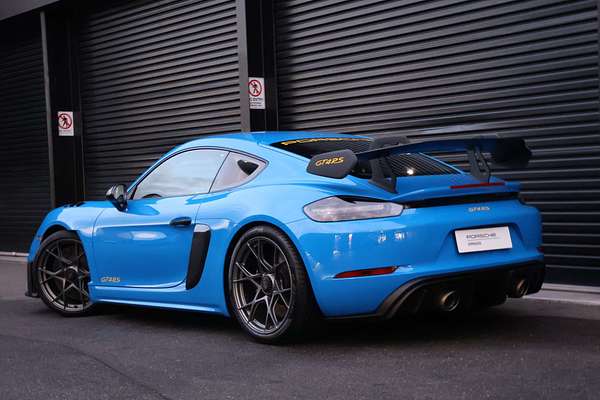2023 Porsche 718 Cayman GT4 RS 982