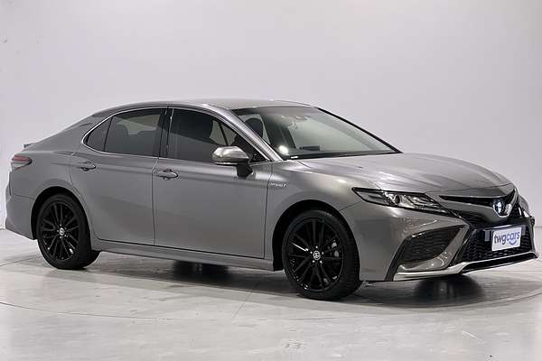 2021 Toyota Camry SX AXVH70R