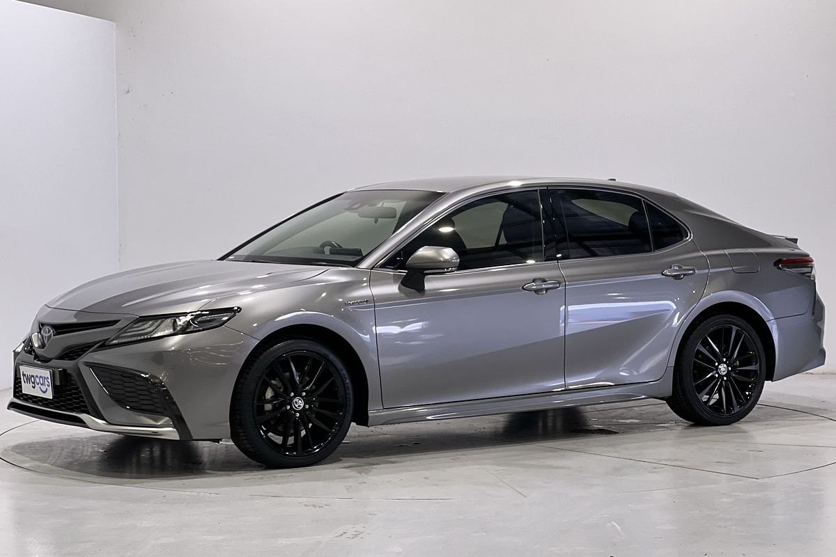 2021 Toyota Camry SX AXVH70R