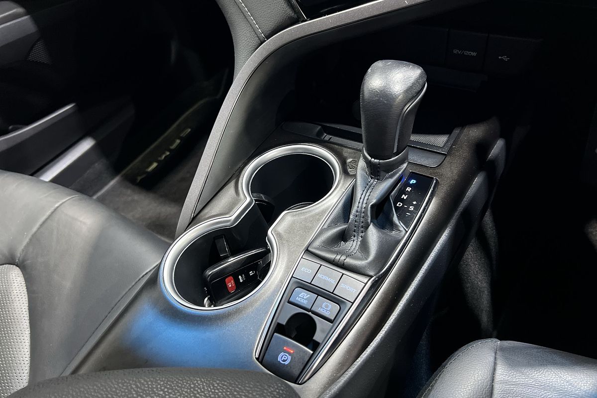 2021 Toyota Camry SX AXVH70R