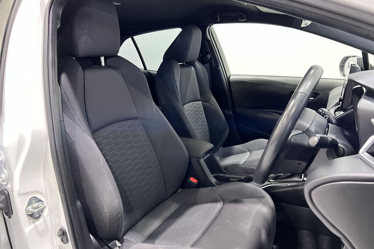2023 Toyota Corolla SX Hybrid ZWE219R