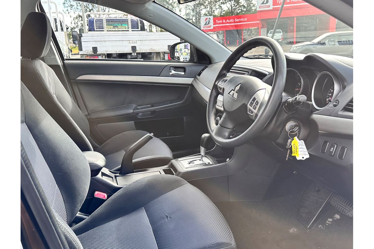 2014 Mitsubishi Lancer ES CJ