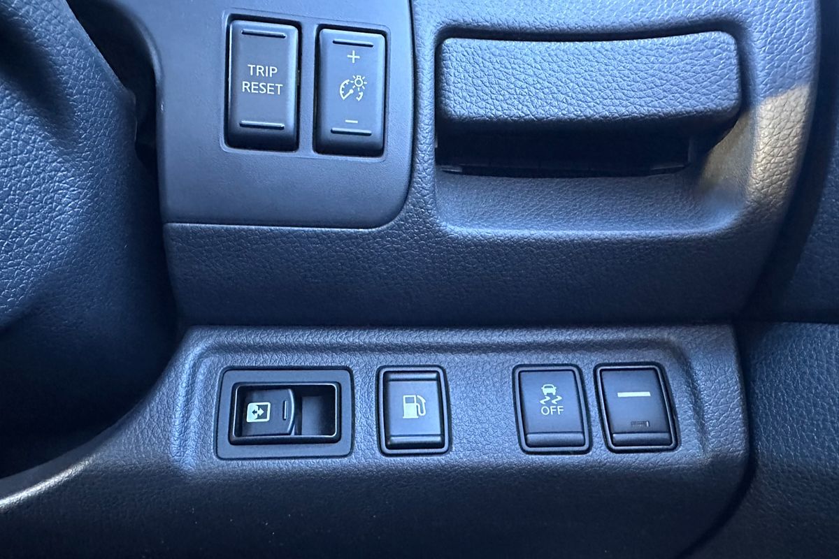 2015 Nissan Navara ST-X D23 4X4