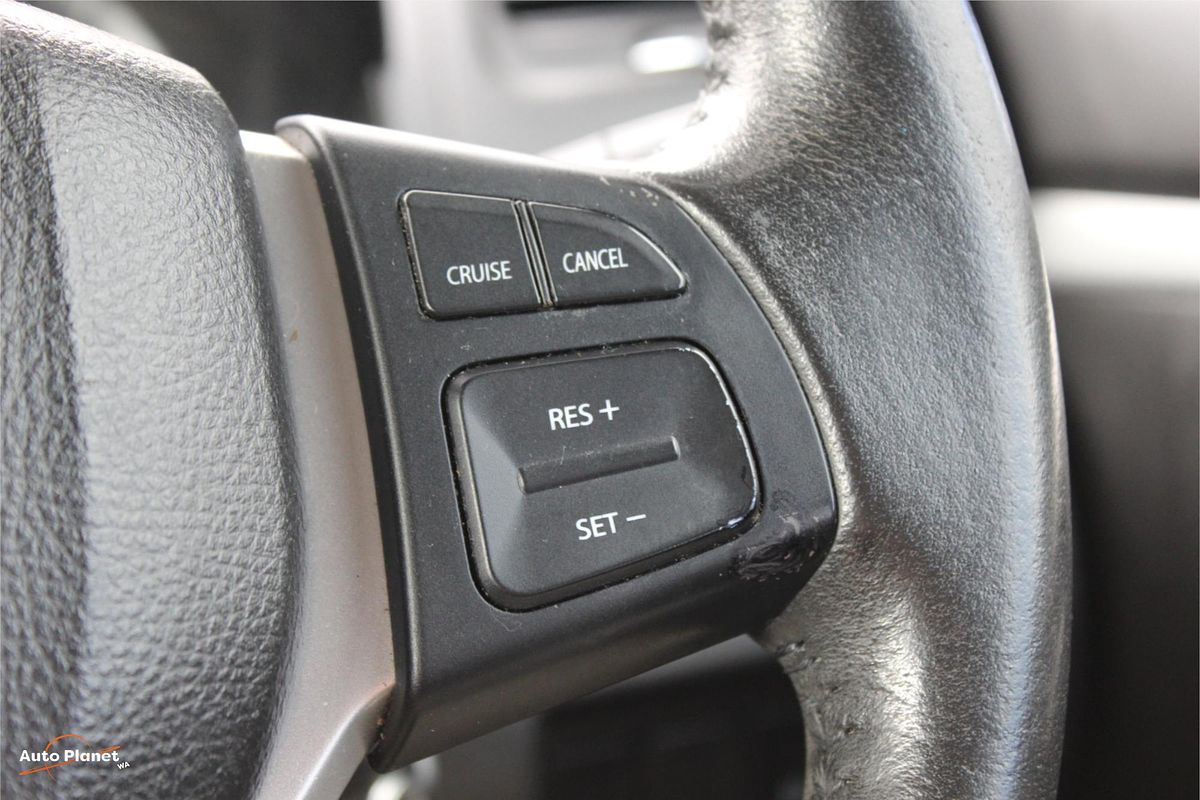 2014 Suzuki Swift GL Navigator FZ