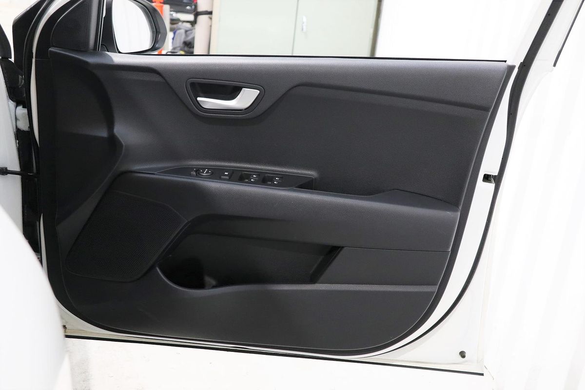 2022 Kia Stonic S YB