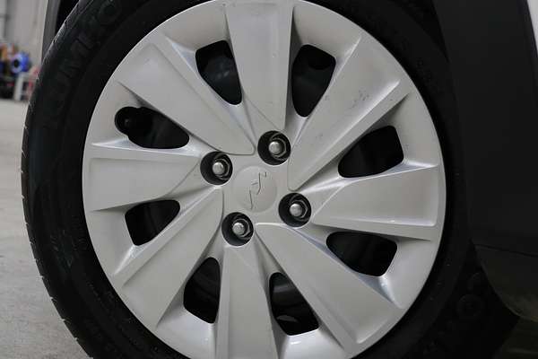 2022 Kia Stonic S YB