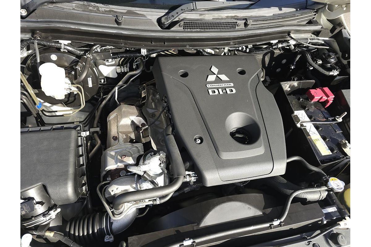 2020 Mitsubishi Triton GLS MR 4X4