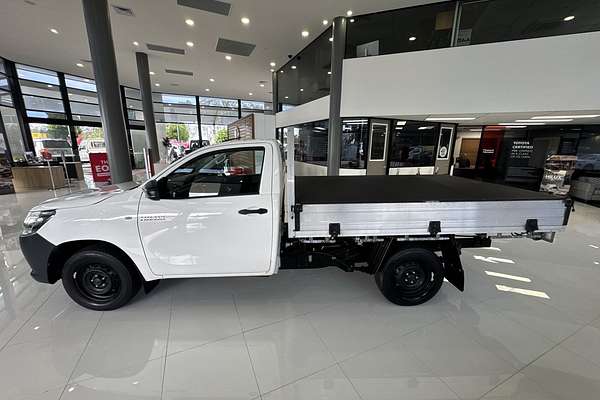 2017 Toyota Hilux Workmate TGN121R Rear Wheel Drive