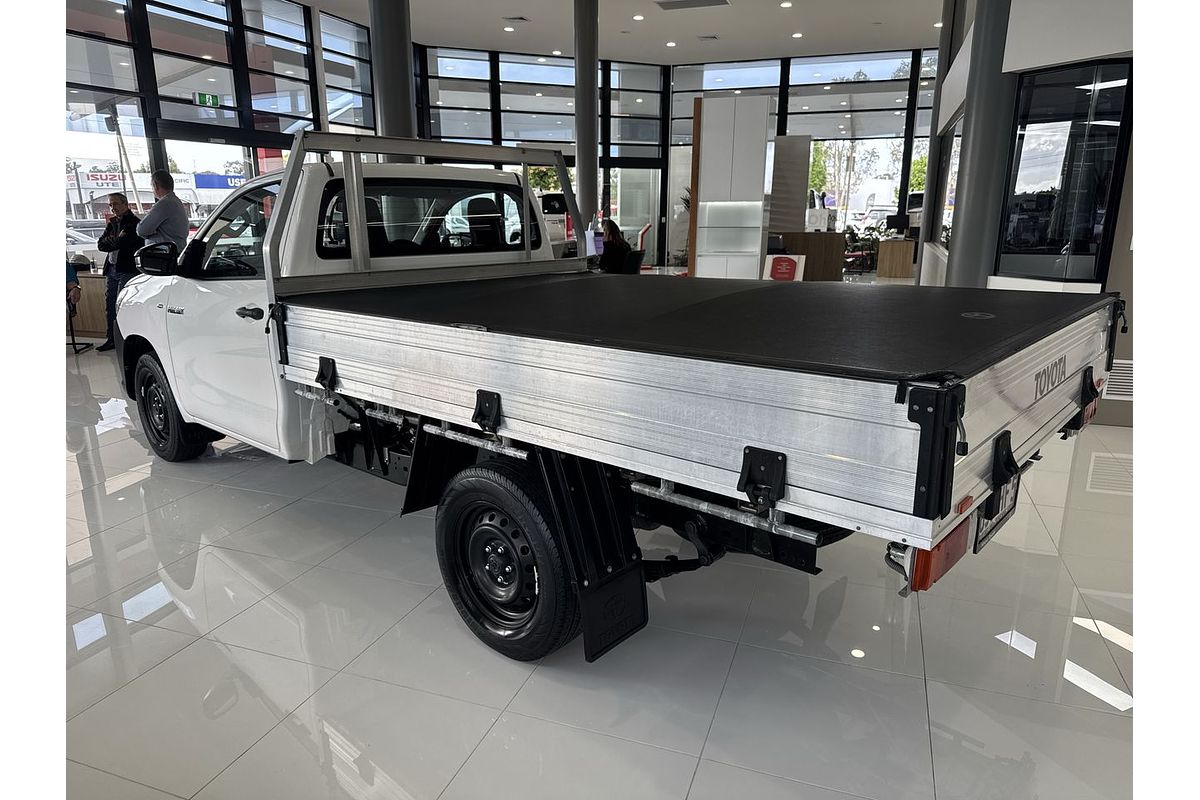 2017 Toyota Hilux Workmate TGN121R Rear Wheel Drive