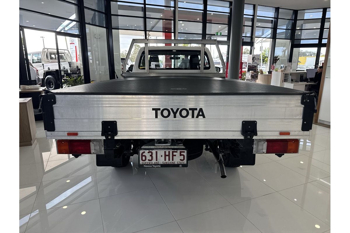 2017 Toyota Hilux Workmate TGN121R Rear Wheel Drive