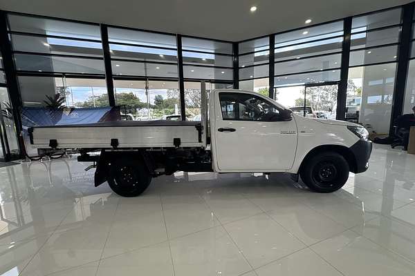 2017 Toyota Hilux Workmate TGN121R Rear Wheel Drive