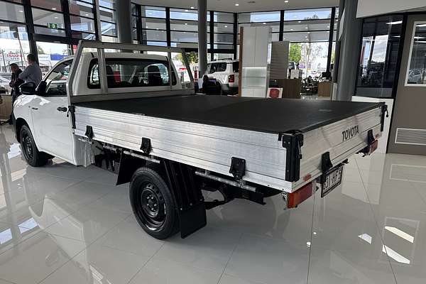 2017 Toyota Hilux Workmate TGN121R Rear Wheel Drive