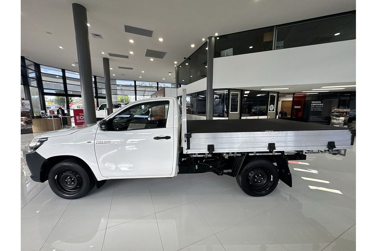 2017 Toyota Hilux Workmate TGN121R Rear Wheel Drive