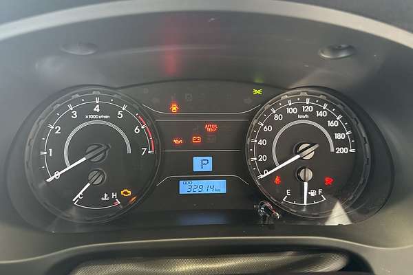 2017 Toyota Hilux Workmate TGN121R Rear Wheel Drive