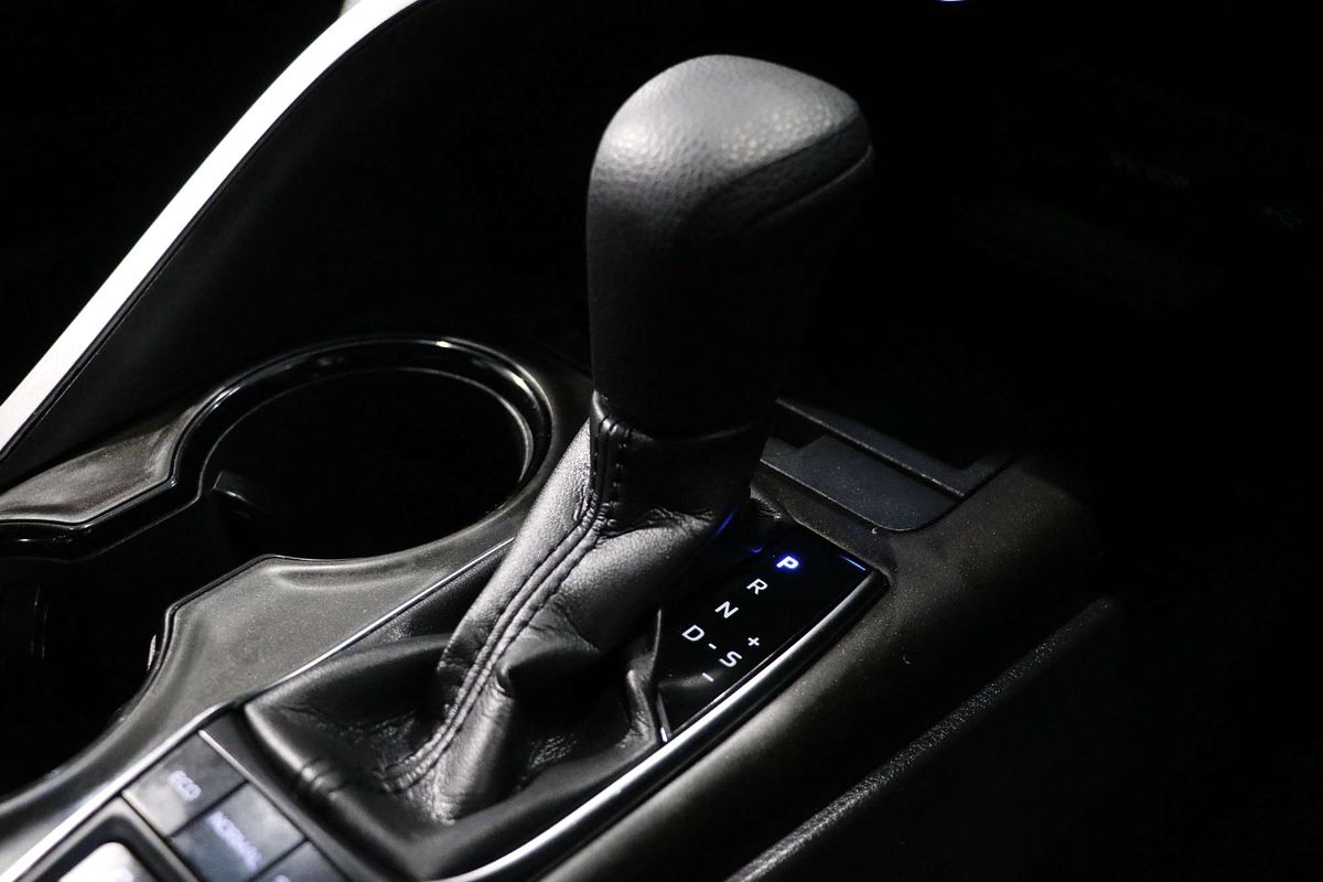 2022 Toyota Camry Ascent AXVH70R