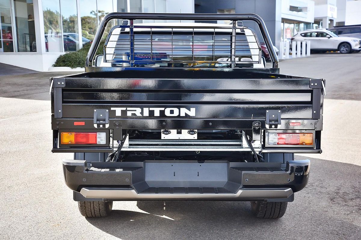 2025 Mitsubishi Triton GSR MV 4X4