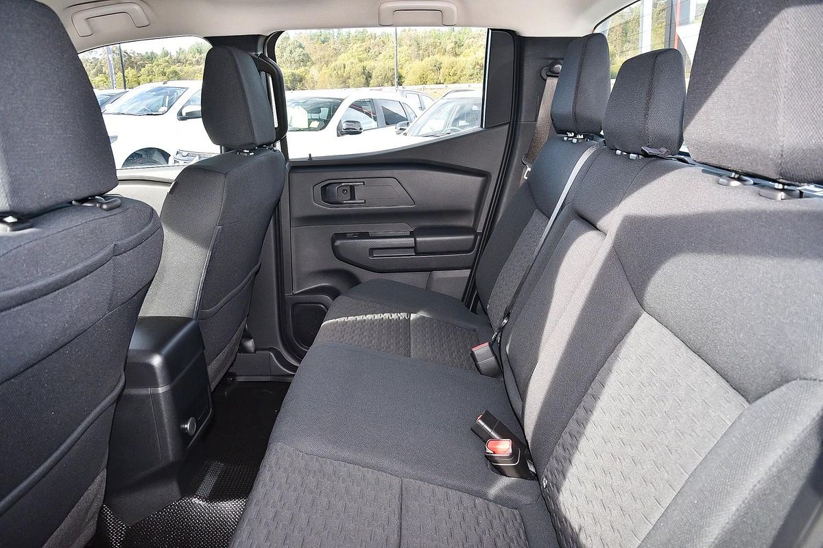 2024 Mitsubishi Triton GLX MV 4X4