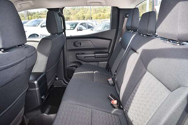 2024 Mitsubishi Triton GLX MV 4X4