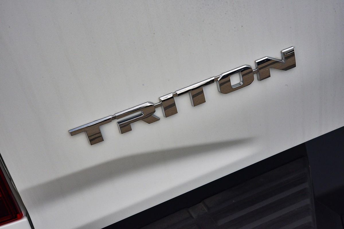 2024 Mitsubishi Triton GLX MV 4X4